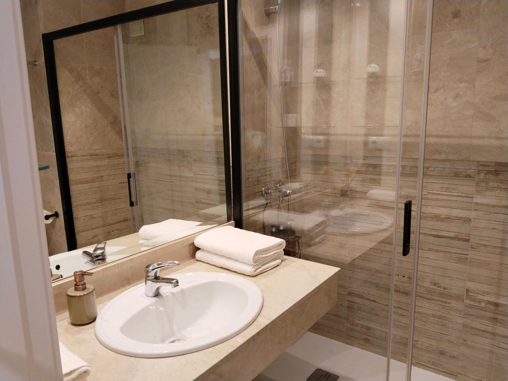 Apartamentos Serrallo Granada Kültér fotó